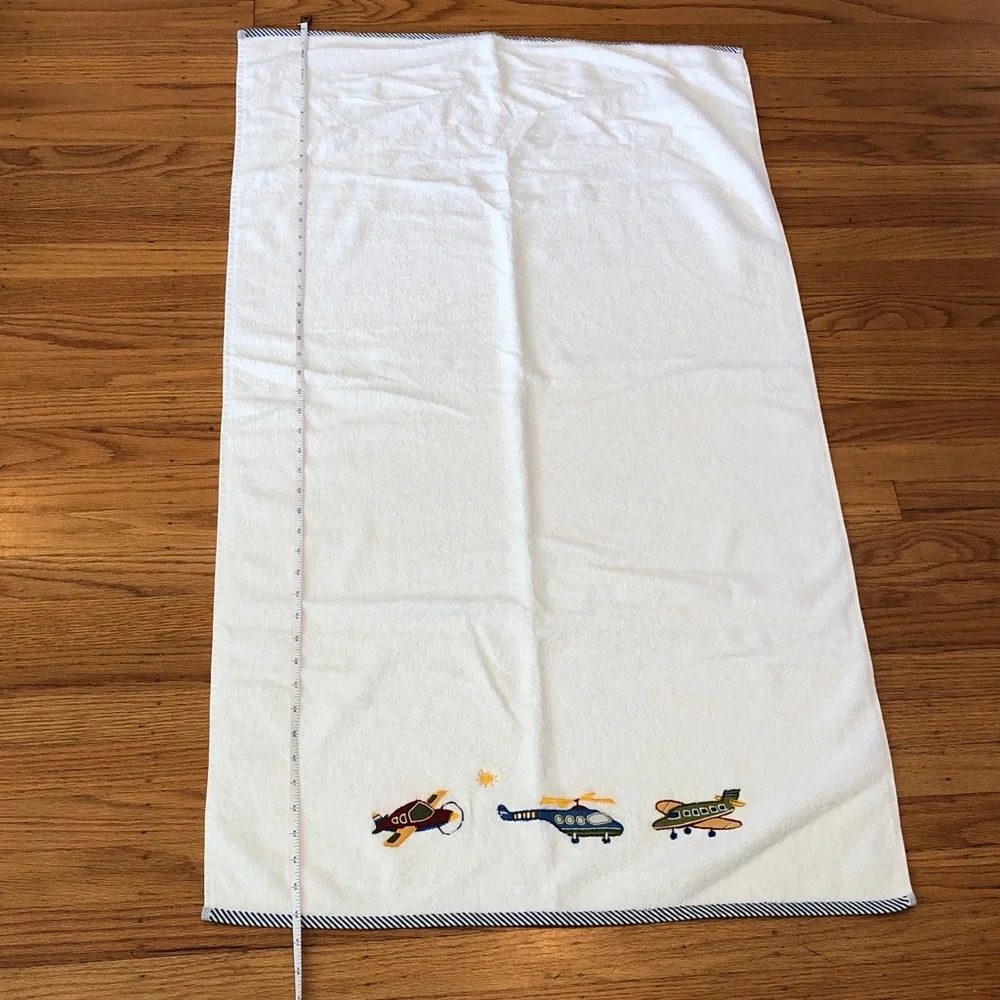 Airplane Embroidered Towel Set - White, NWT